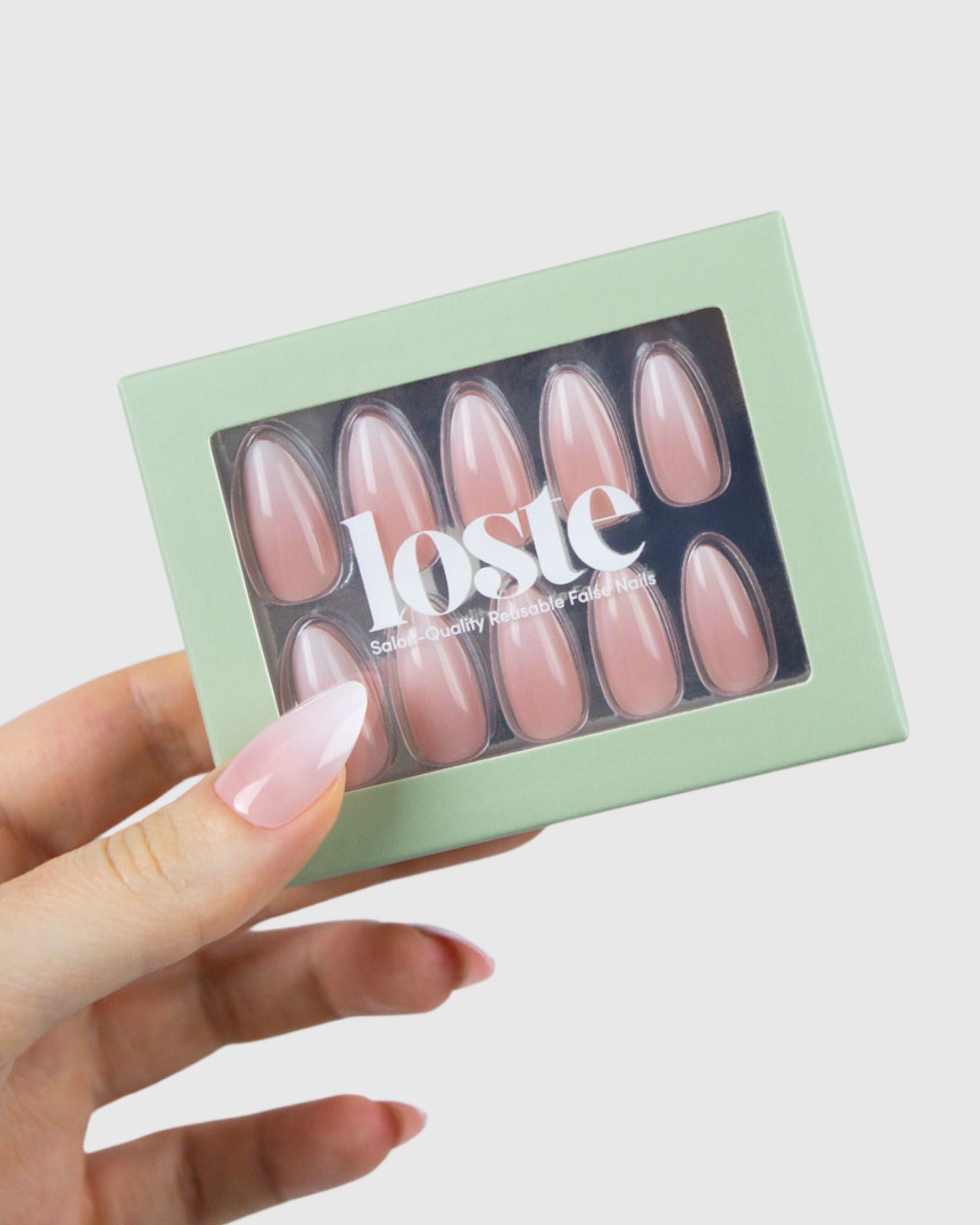 Loste-False-Nails_4_891f9826-98c3-49bc-85e4-c0b4567b85e8.jpg