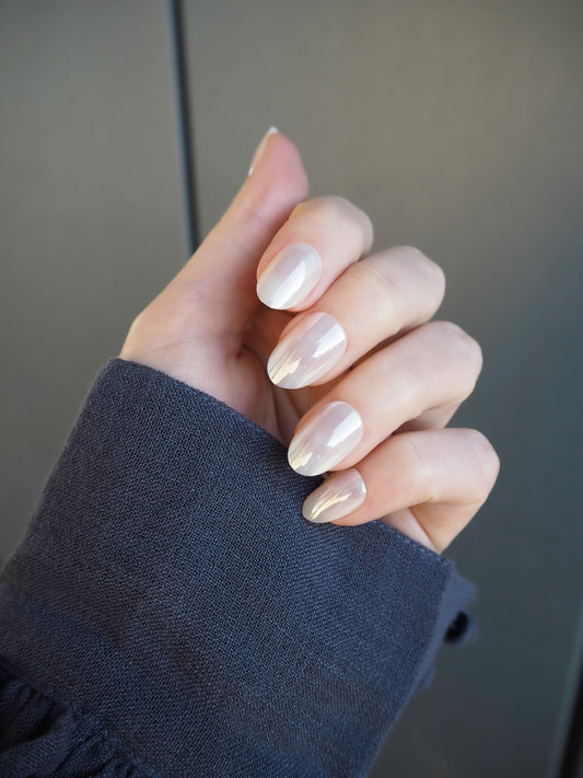 chrome false nails 