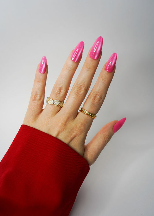 pink-false-nails