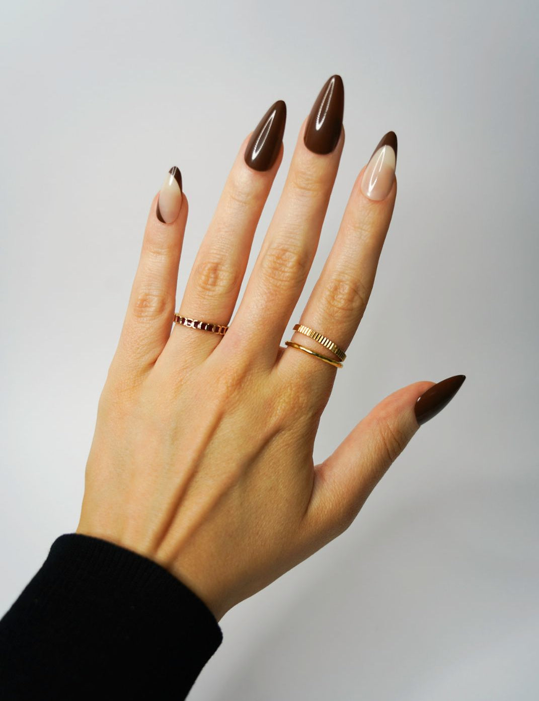 brown-false-nails