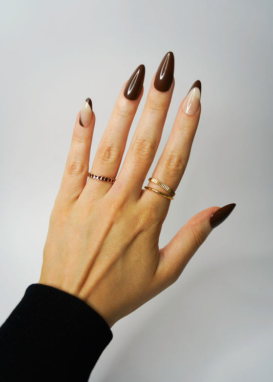 brown-false-nails