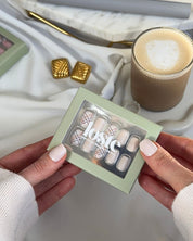 Loste short press-on nails white square
