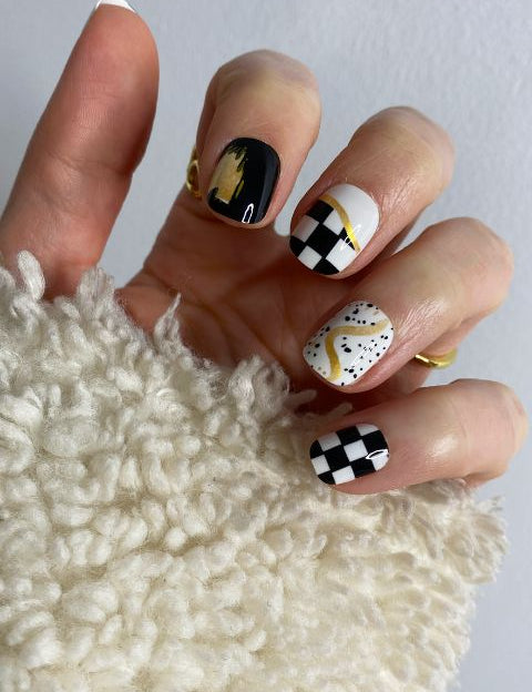 short-false-nails-5.jpg