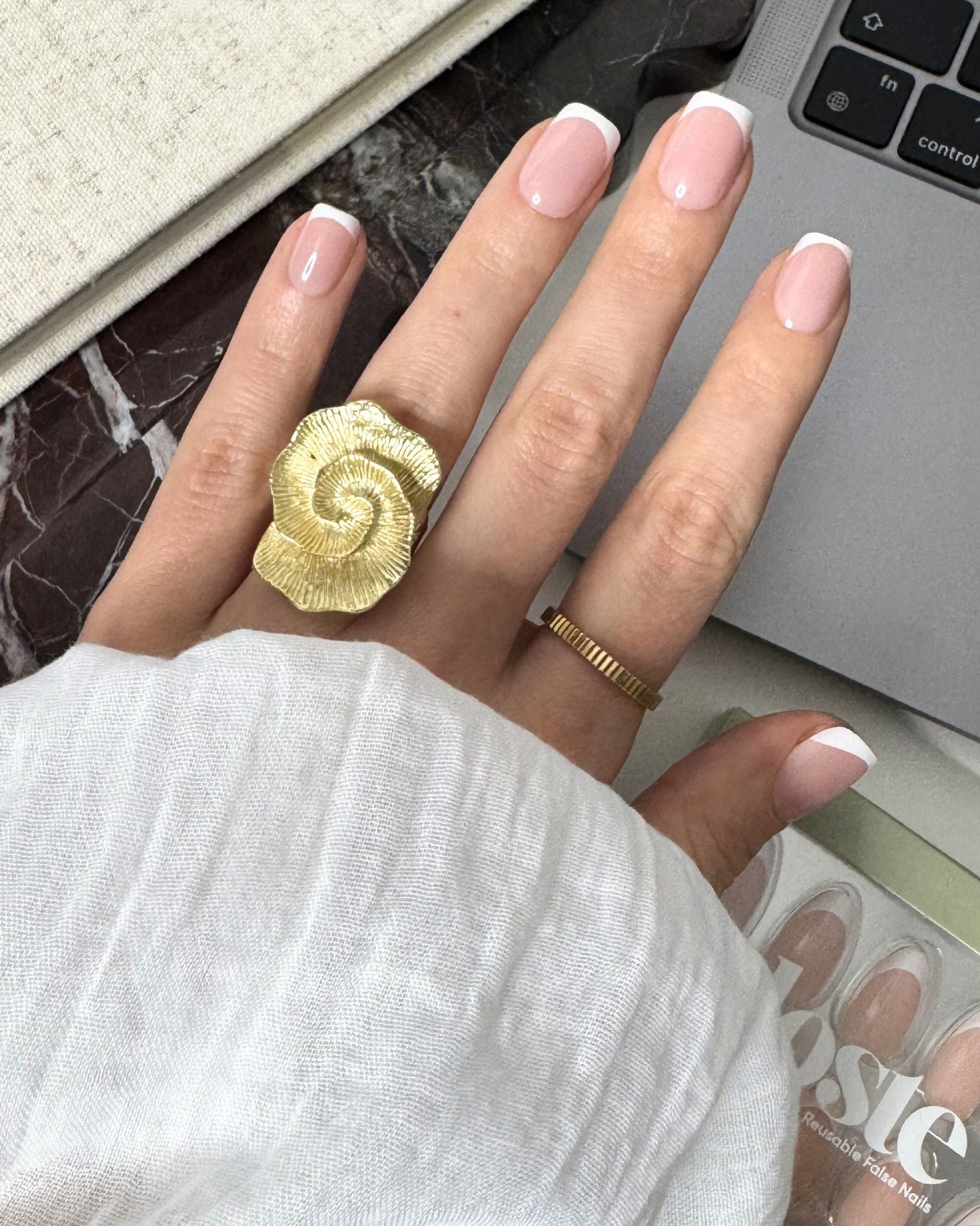 short-french-press-on-nails.jpg
